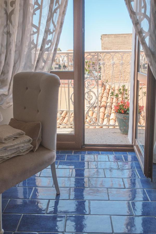 Bed and Breakfast La Casa Nel Borgo Сан-Никола-Арчелла Экстерьер фото